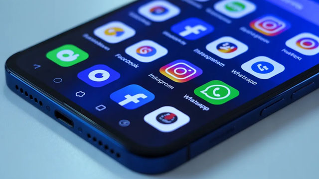 image for news Meta Platforms, Inc. (META) Is a Trending Stock: Facts to Know Before Betting on It