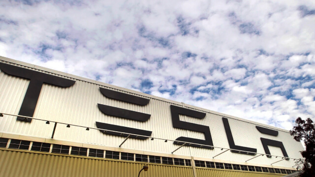 Could Bill Gates Beat Elon Musk and Tesla at Their Own Game?