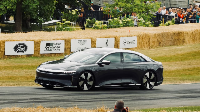 Bolt, Lucid target at least 25,000 self-driving vehicles in Europe