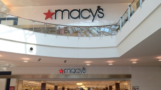 Macy's shares pop 10% as retailer tops earnings estimates, raises outlook