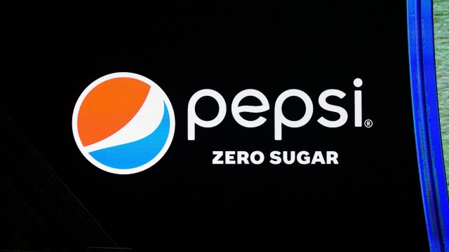 Which Is A Better Beverage Pick – PepsiCo Stock Or KDP?