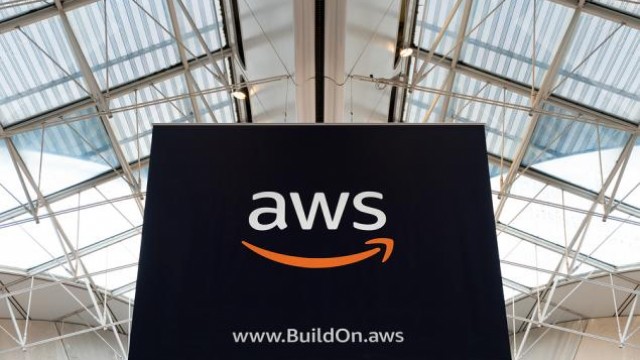 Will Amazon's (AMZN) Q2 Earnings Benefit From AWS Momentum?