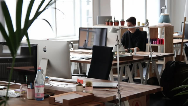 Final Trades: Raymond James, Zscaler and Palo Alto