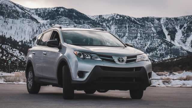 Toyota August sales, production fall for second straight month