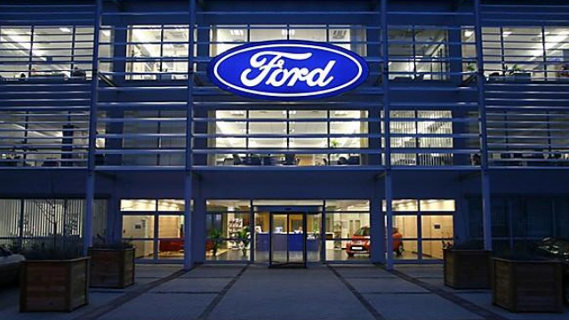 Union Strike Reaches Ford's Biggest Plant
