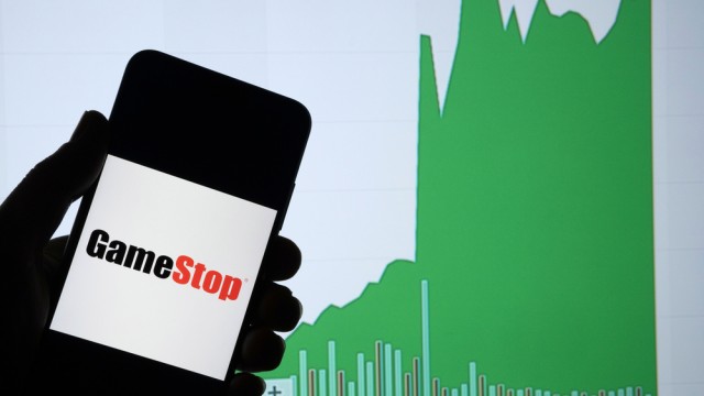 GameStop rally fuels brief 'meme stock' bump for AMC, Bed Bath & Beyond
